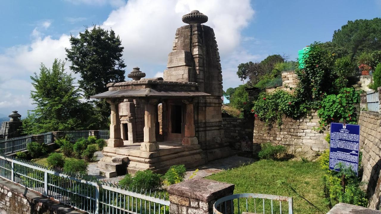 Dwarahat Village Farmstay- Babaji'S Cave Exterior photo
